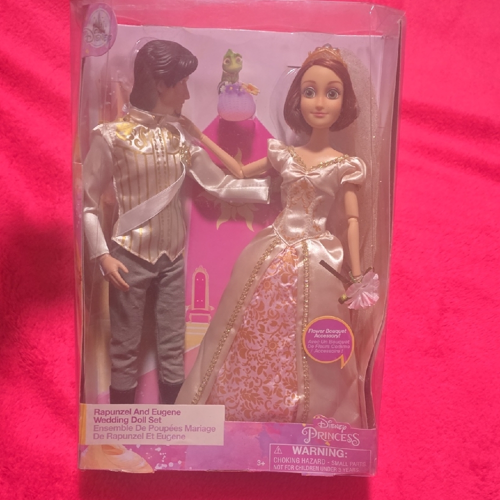 Disney Rapunzel and Eugene Wedding Dolls in Cream and Gold